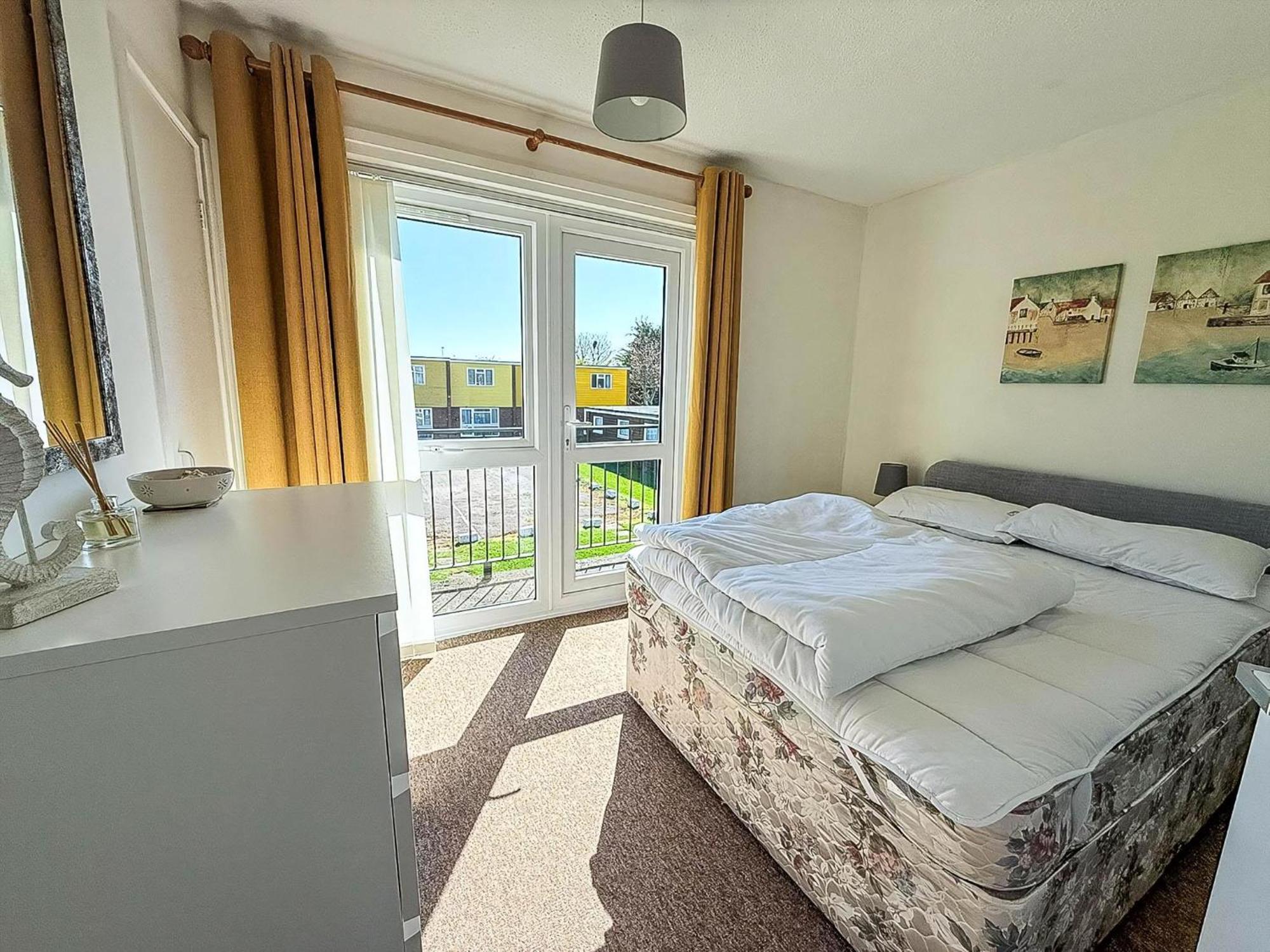 Lovely 4 Berth Chalet To Hire In Hemsby Nearby The Beach Ref 18177B Exterior foto